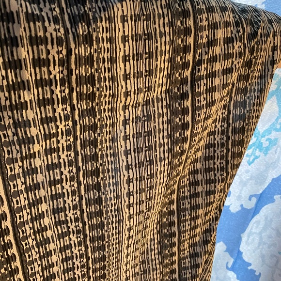 Philosophy | Flowy Top - Picture 4 of 5